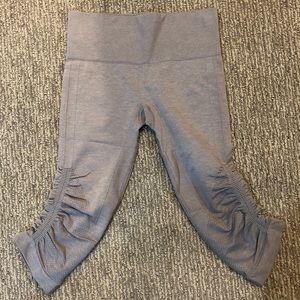 Lululemon light gray Ebb and flow crops